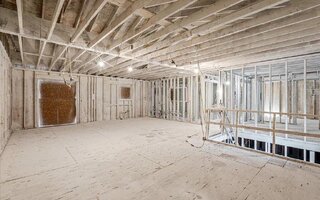 150 N Hawthorne St, North Massapequa, NY 11758