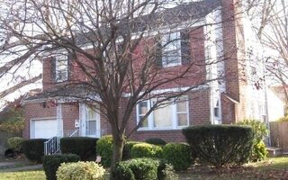 151 W Lena Ave, Freeport, NY 11520