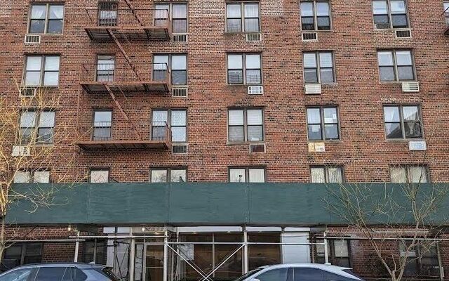152-72 Melbourne Ave #1-D, Flushing, NY 11367