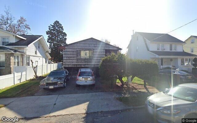 154 Harris Ave, Freeport, NY 11520