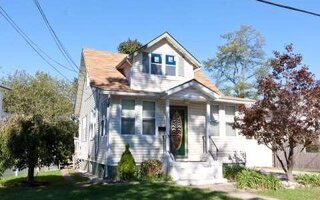155 29th St, Copiague, NY 11726