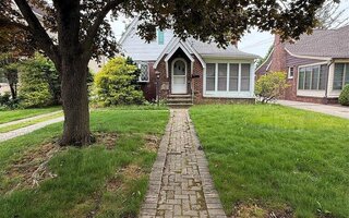 155 Carman Ave, East Rockaway, NY 11518