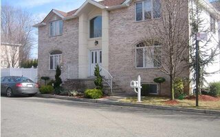 155 Giegerich Ave, Staten Island, NY 10307