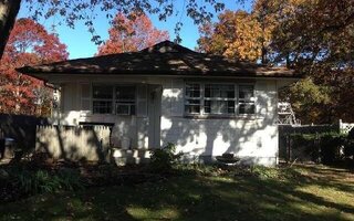 155 Meadowmere Ave, Mastic, NY 11950