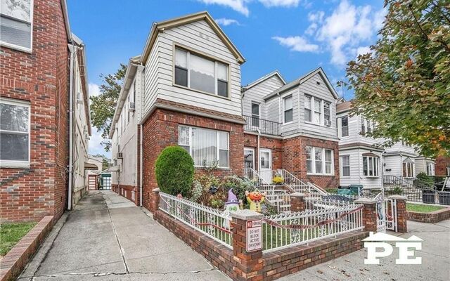 1562 E 3rd St, Brooklyn, NY 11230 (House View)