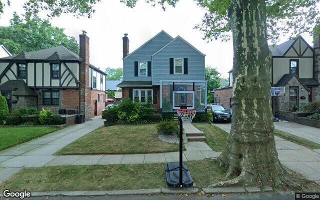 157-20 27th Ave, Flushing, NY 11354
