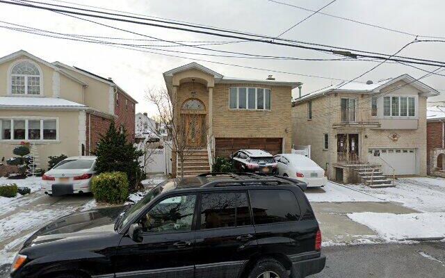 157-32 12th Ave, Whitestone, NY 11357