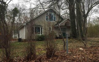 158 Sheep Pasture Rd, Port Jefferson, NY 11777