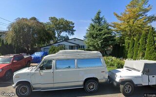 158 W 8th St, Deer Park, NY 11729