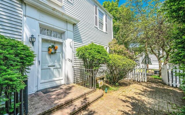 159 Brixton Rd, Garden City, NY 11530 (Porch)