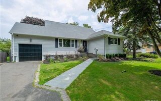 159 Nassau Ave, West Babylon, NY 11704
