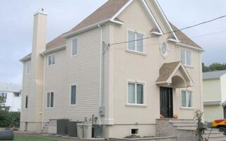 159 Wrights Ln, Oceanside, NY 11572