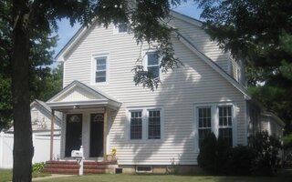 16 Charlick Pl, Freeport, NY 11520