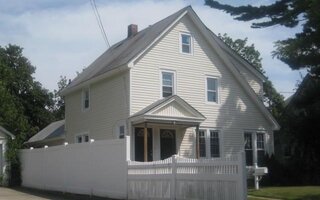 16 Charlick Pl, Freeport, NY 11520