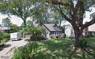 16 Glen Ln, Glen Head, NY 11545