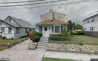 16 Irving Ave, Lindenhurst, NY 11757