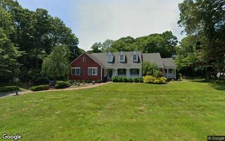 16 Josephine Blvd, Shoreham, NY 11786