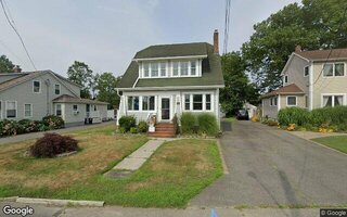16 Lee Ave, Patchogue, NY 11772
