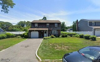 16 N 4th St, Holbrook, NY 11741