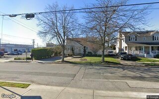 16 Ocean Ave, Bellmore, NY 11710