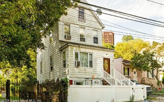 16 Pleasant Valley Ave, Staten Island, NY 10304