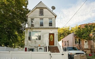 16 Pleasant Valley Ave, Staten Island, NY 10304