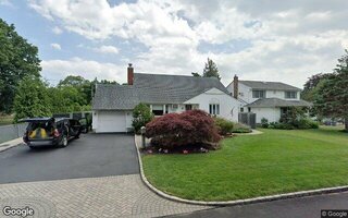 16 Roosevelt St, Islip Terrace, NY 11752