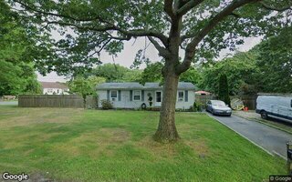 16 Sagewood Dr, Shirley, NY 11967