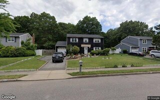 16 Sampson Ave, Islandia, NY 11749