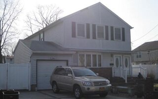 16 Spring St, Roosevelt, NY 11575