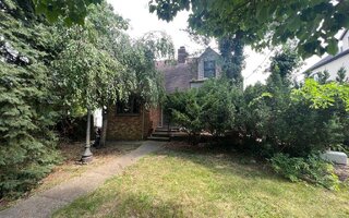 16 Wheeling Ave, Staten Island, NY 10309