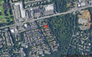 16 Wimbledon Ct #64, Woodbury, NY 11797