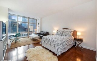 1600 Broadway #12F, New York, NY 10019
