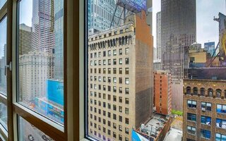 1600 Broadway #12F, New York, NY 10019
