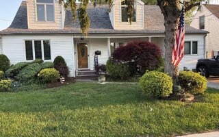 162 Lamberts Ln, Staten Island, NY 10314