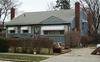 162 State St, Westbury, NY 11590