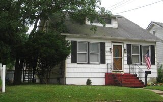 1621 Estelle Ave, Elmont, NY 11003