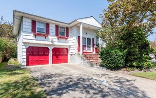 163 School Ln, Lido Beach, NY 11561