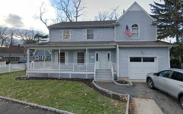 1634 Fletcher Ave, Merrick, NY 11566