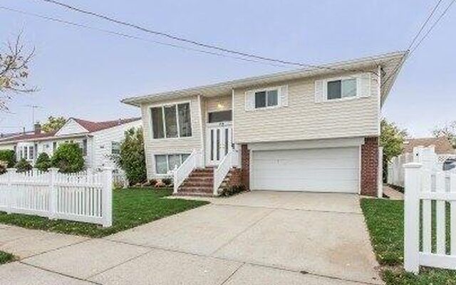 164 Saint Marks Ave, Freeport, NY 11520