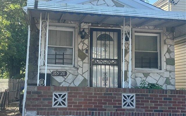 165-28 144th Ave, Jamaica, NY 11434 (Porch)
