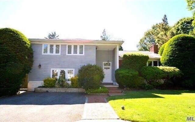 165 Cold Spring Rd, Syosset, NY 11791