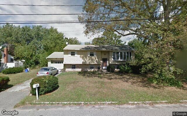 165 Fulton St, West Babylon, NY 11704