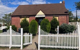 1662 Woodstock St, Elmont, NY 11003