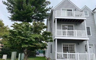 167-01 Powells Cove Blvd #17, Whitestone, NY 11357