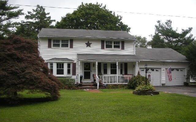 167 Swan Lake Dr, Patchogue, NY 11772
