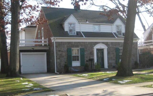 168 Connecticut Ave, Freeport, NY 11520