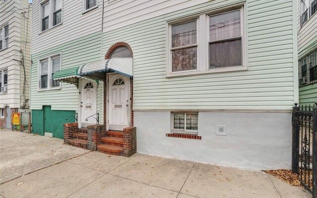 1686 Rockaway Pkwy, Brooklyn, NY 11236 (Porch)