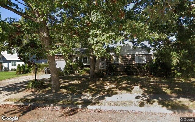 169 Dakota Ave, Bay Shore, NY 11706