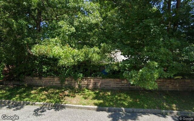 17 Circledale Ln, Holbrook, NY 11741